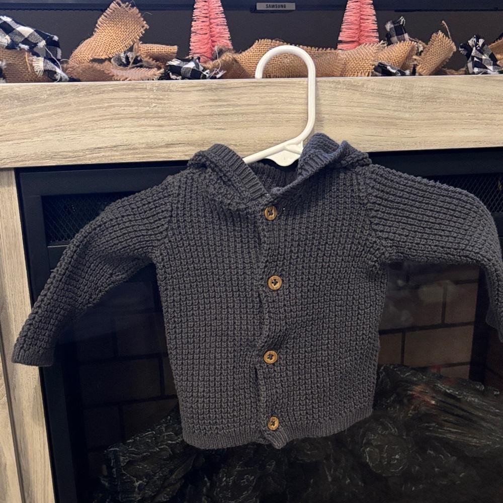 Cozy Gray Knit Kids Hoodie